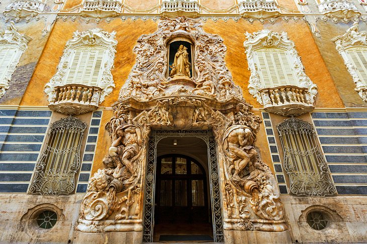 Palacio del Marqués de Dos Aguas (Ceramics Museum)