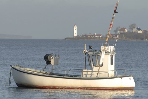 fishing boat pictures. A fishing boat in Little Belt.