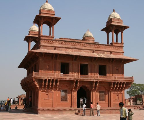 http://www.planetware.com/i/photo/agra-fatehpur-sikri-ind795.jpg