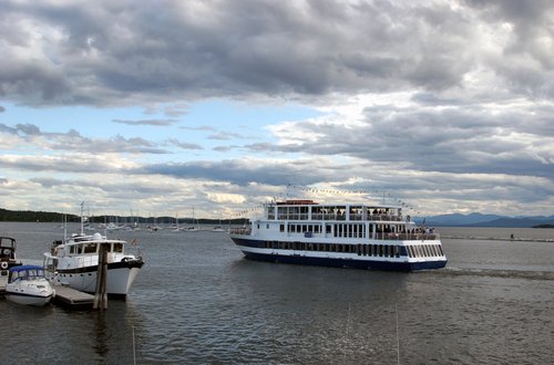 Cruise boat on Lake Champlain, Burlington, Vermont.