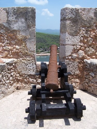 castillo-de-san-pedro-del-morro-santiago-de-cuba-cub433.jpg