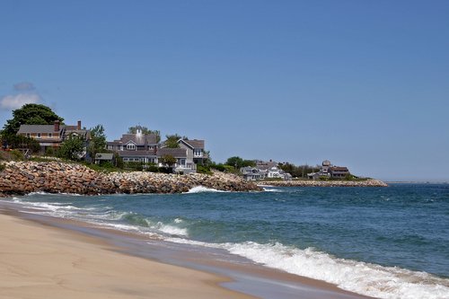 Shoreline at Chatham in Cape