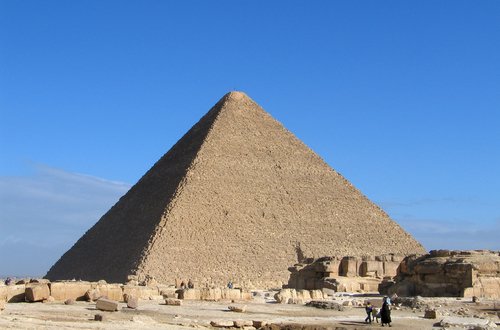 http://www.planetware.com/i/photo/giza-pyramid-of-cheops-egy109.jpg
