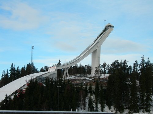 holmenkollen-ski-jump-oslo-nor222.jpg