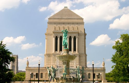 Indiana World War Memorial Builiding and fountain in downtown Indianapolis.