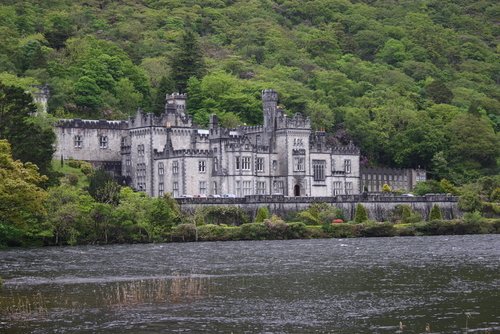 kylemore abbey figure