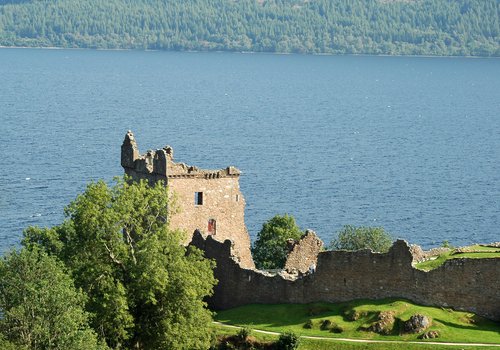 urquhart castle feature