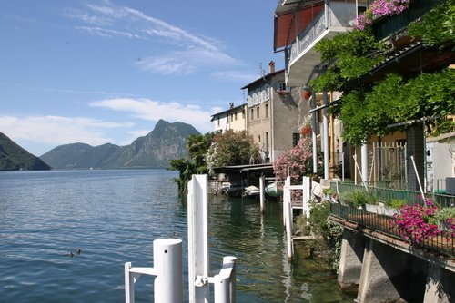 http://www.planetware.com/i/photo/lugano-ch018.jpg