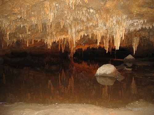 Water in Luray Caverns.