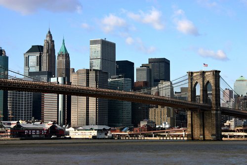 pictures of new york skyline. Brooklyn Bridge and New York