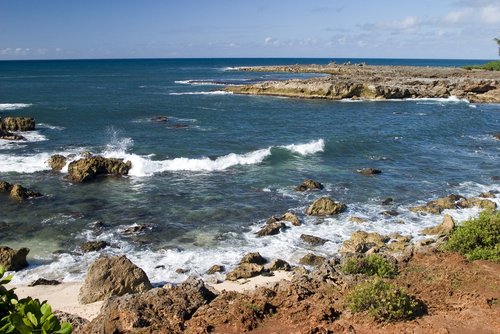 Shark's Cove, one of the many scenic stops along Oahu's famous North Shore.