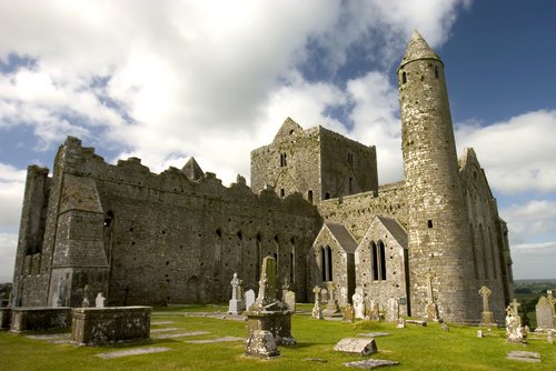 rock-of-cashel-round-tower-irlrc3.jpg