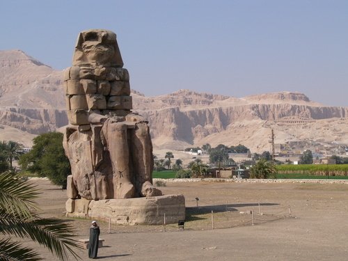 Picture of Thebes - Colossi of Memnon - The Colossi of Memmon in ... Picture of Thebes - Colossi of Memnon - The Colossi of Memmon in ...