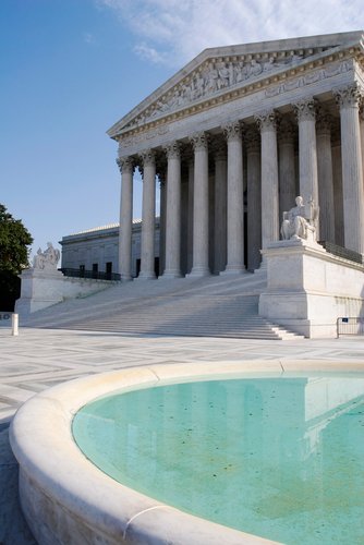 Supreme Court Building information. Fountain pool in front on the United Supreme Court Building information. Fountain pool in front on the United