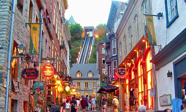 canada-quebec-city-funiculaire.jpg