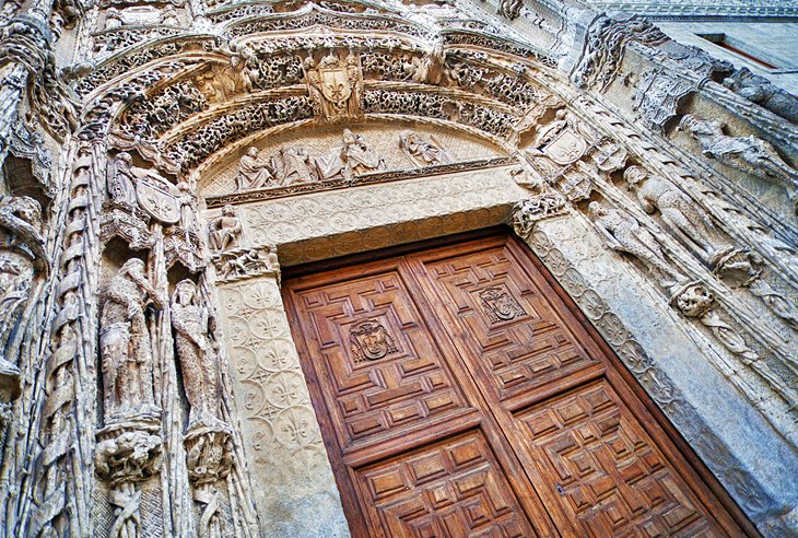 Facade of Colegio de San Gregorio