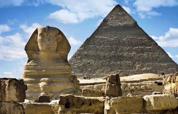 Pyramid of Chephren and Sphinx