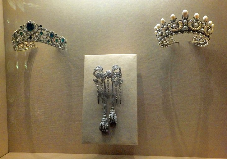 French crown jewels (Galerie d'Apollon)
