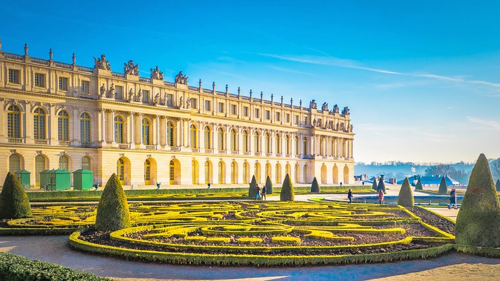visiting the chateau de versailles  10 top attractions