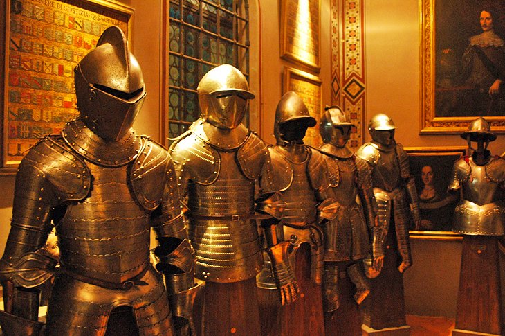 Antique armour at the Stibbert Museum