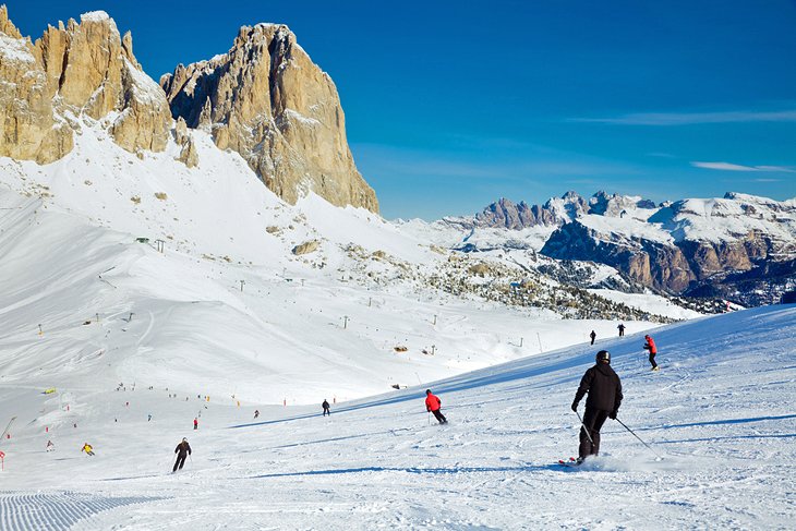 Skiers at Val di Fasso