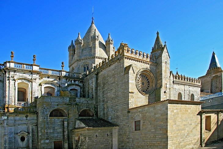 Sé (Cathedral)