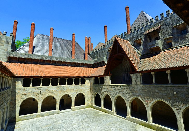 Paço dos Duques de Bragança