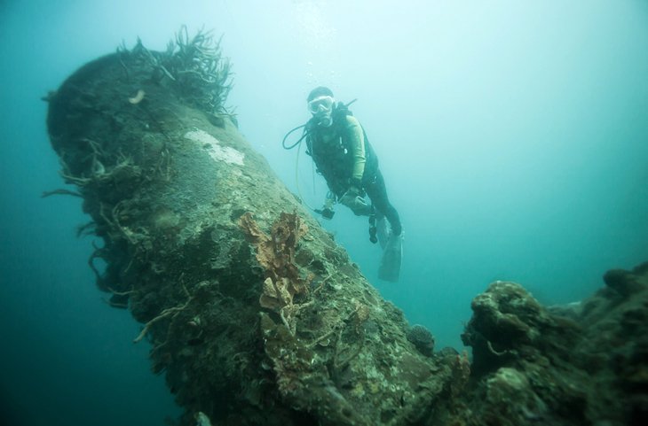 Shipwreck Diving, Coron
