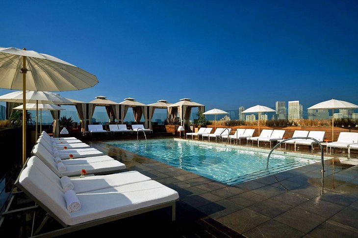 SIXTY Beverly Hills outdoor pool
