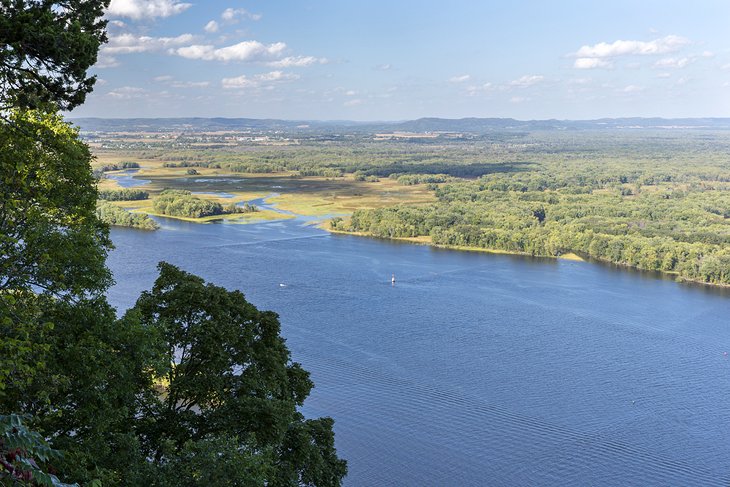 View of the Mississippi River from the Great River Bluffs State Park