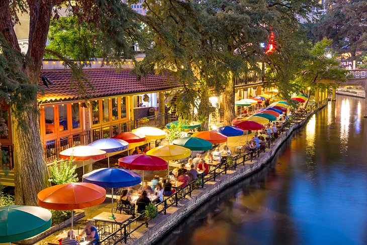 12 Top Tourist Attractions in San Antonio & Easy Day Trips ...
