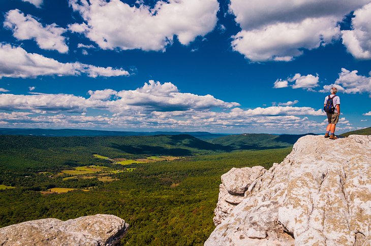 Hiking in George Washington National Forest 