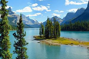 16 Top-Rated Tourist Attractions in Alberta