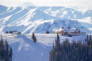 Best Ski Resorts in the USA