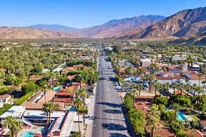 A Visitor's Guide to Exploring Downtown Palm Springs, CA