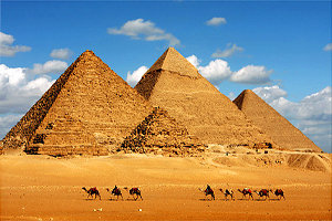 Pyramids of Giza: Attractions