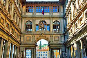 Visiting the Uffizi Gallery in Florence: 12 Top Highlights