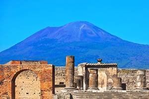 From Naples to Pompeii: 4 Best Ways to Get There