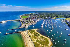 From Boston to Martha's Vineyard: 6 Best Ways to Get There