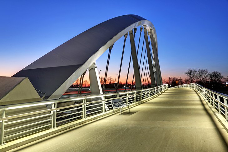 Main Street Bridge in Columbus at dusk