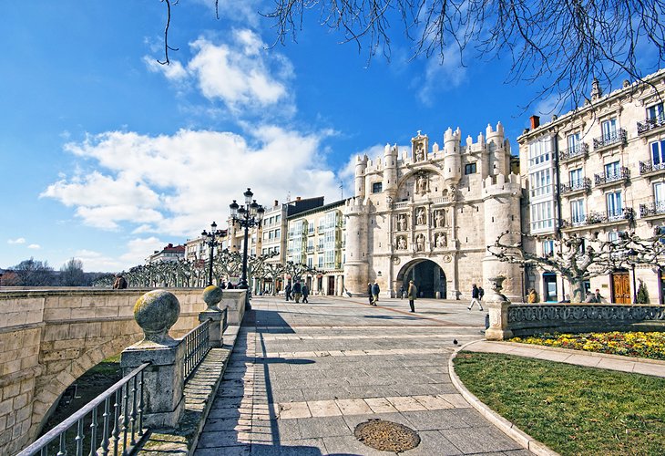 Arch of Santa Maria, Burgos