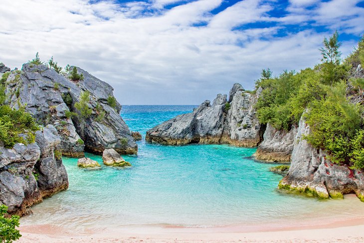 A beautiful Bermuda beach