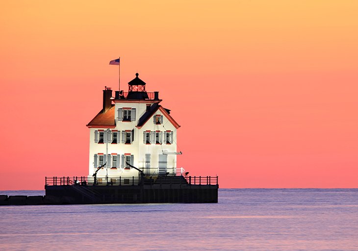 Lighthouse on Lake Erie at Lorain, Ohio