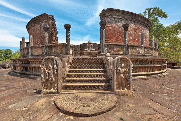 Buddhist ruins in Pollonnaruwa