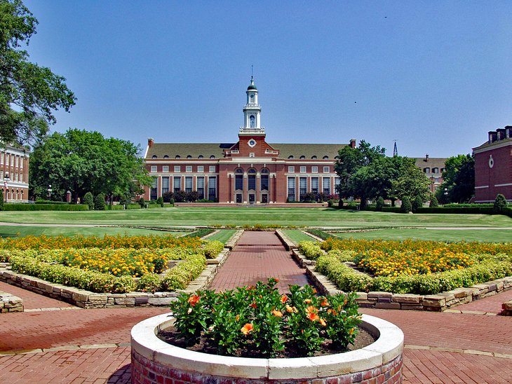 Edmon Low Library & Formal Gardens, Oklahoma State University