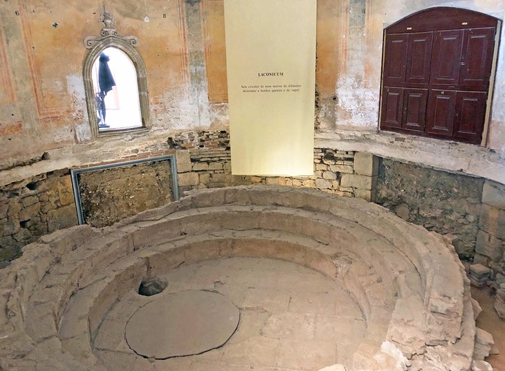 Roman bath ruins in Evora