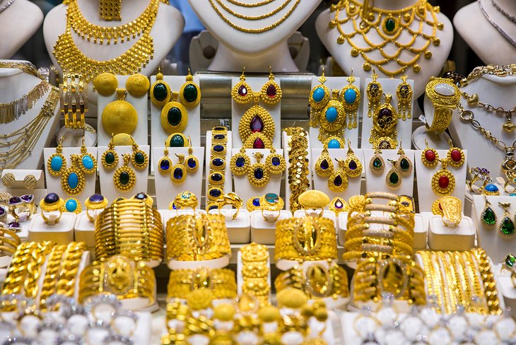 Grand Bazaar jewelry shop display