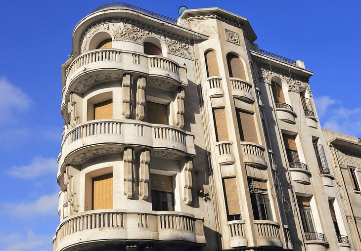 Mauresque facade in downtown Casablanca