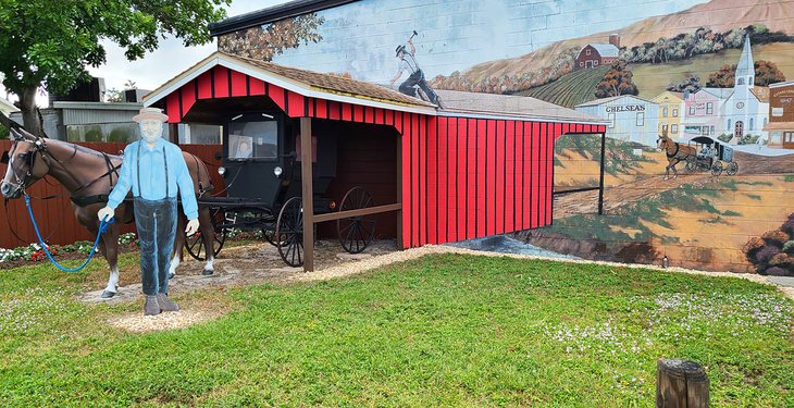 Mural at the Pinecraft Amish Community