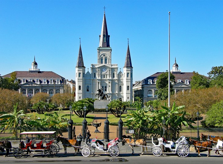 Horse-drawn carriages in front on St. Louis Cathedral in the French Quarter, New Orleans